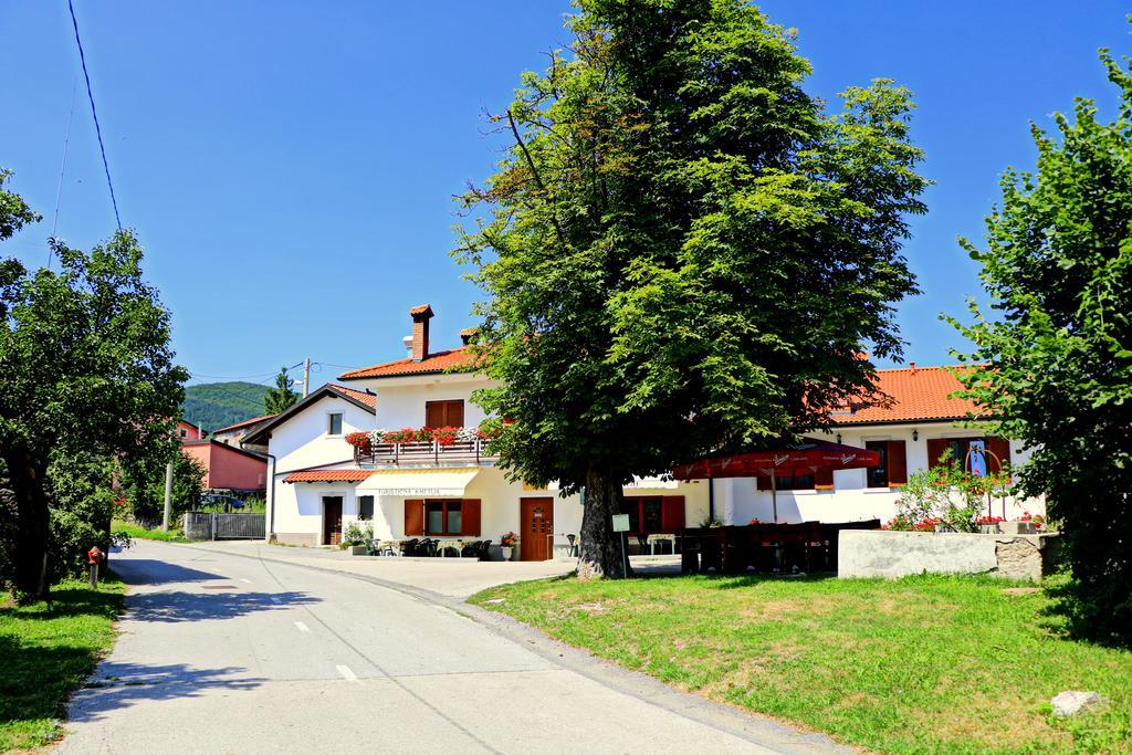 Farm Stay Pri Cepcovih Golac Kültér fotó